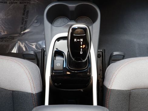 Used 2017 Chevrolet Bolt LT image 12