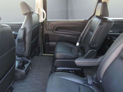 Certified 2025 Honda Odyssey EX-L image 15