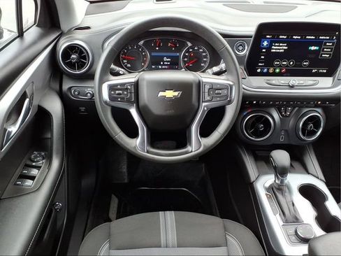 Used 2024 Chevrolet Blazer LT w/ Convenience Package image 16