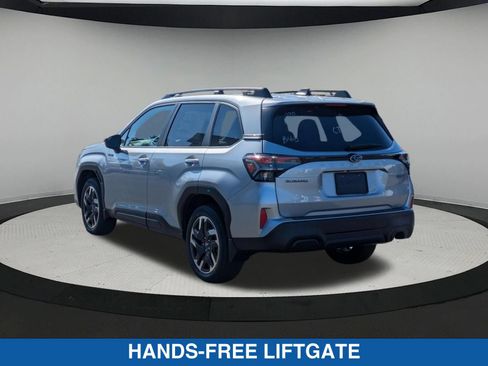 Certified 2025 Subaru Forester Premium AWD/4WD image 6