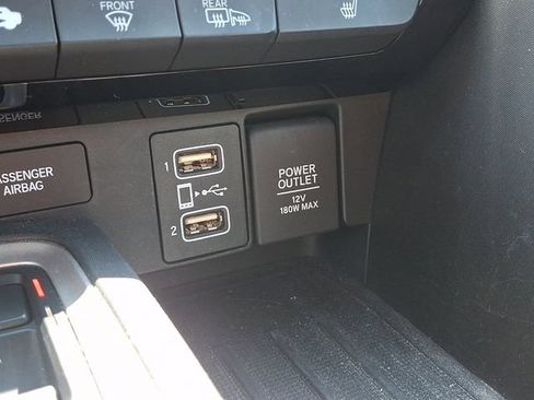Used 2019 Honda Insight Touring image 27