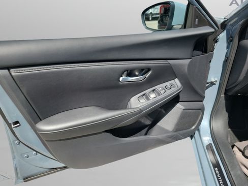 Used 2025 Nissan Sentra SV FWD image 16