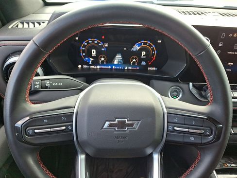 Certified 2024 Chevrolet Colorado Z71 w/ Z71 Convenience Package 2 image 16