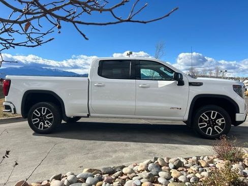 Used 2023 GMC Sierra 1500 AT4 w/ Technology Package image 9