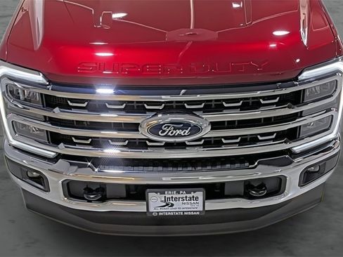 Used 2025 Ford F250 Lariat w/ Chrome Package image 16
