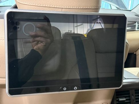 Used 2017 Mercedes-Benz GLS 450 4MATIC w/ Premium Package image 45