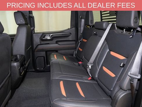 Used 2023 GMC Sierra 1500 AT4 w/ Technology Package AWD/4WD image 9