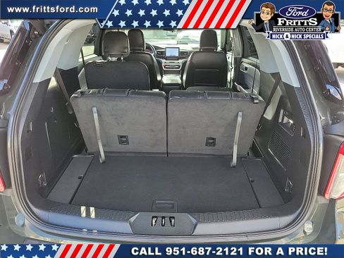 Certified 2022 Ford Explorer XLT w/ Equipment Group 202A image 18