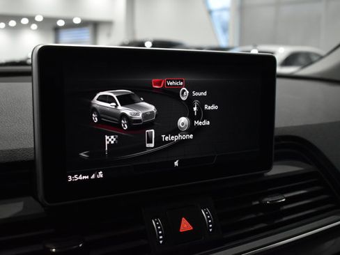 Used 2020 Audi Q5 e Premium Plus w/ Premium Plus Package image 23