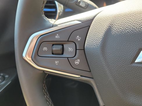 New 2026 Chevrolet Trax LT w/ LT Convenience Package FWD image 23