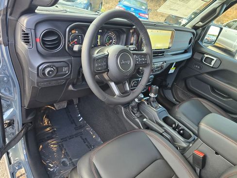 New 2026 Jeep Wrangler Unlimited Rubicon w/ Safety Group image 26