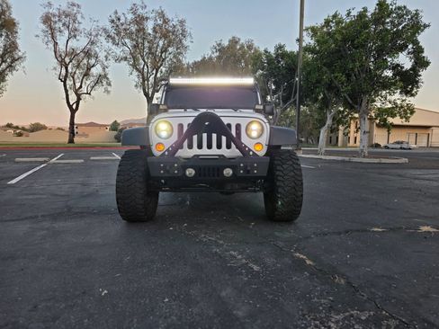 Used 2017 Jeep Wrangler Unlimited Sport w/ Quick Order Package 24S AWD/4WD image 2