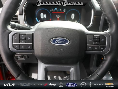 Used 2022 Ford F150 Lariat w/ Max Trailer Tow Package image 16