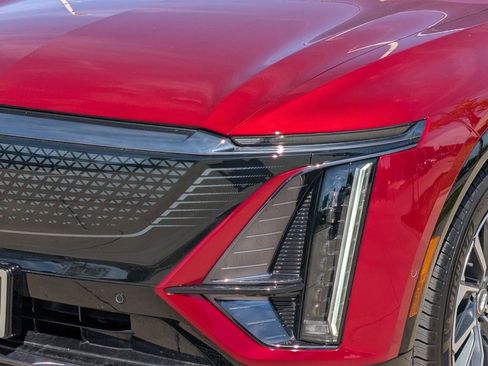 Certified 2024 Cadillac Lyriq Sport AWD/4WD image 23