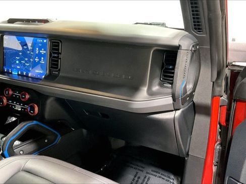 Used 2024 Ford Bronco Black Diamond AWD/4WD image 16