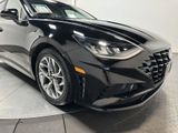 Used 2023 Hyundai Sonata SEL w/ Convenience Package image 3