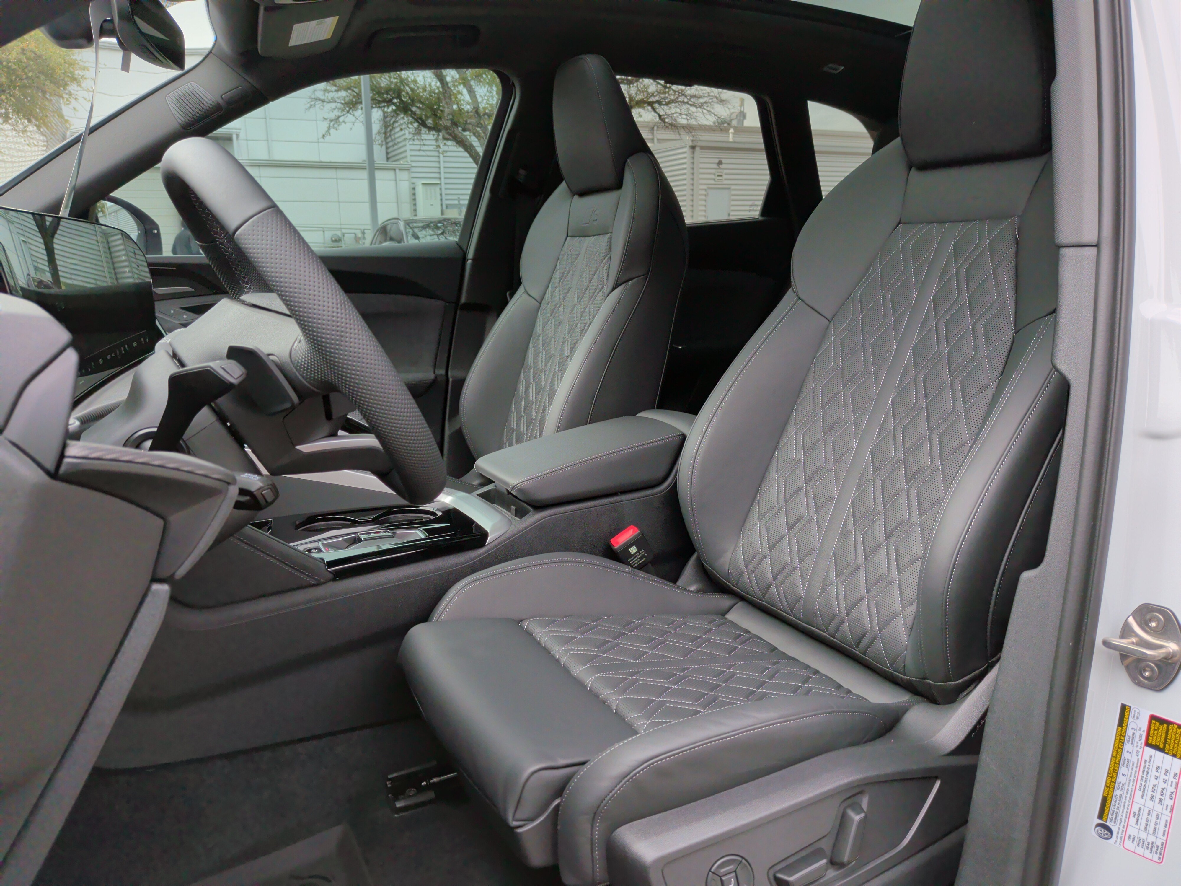 Used 2025 Audi SQ5 Premium Plus w/ Premium Plus Package AWD/4WD image 15