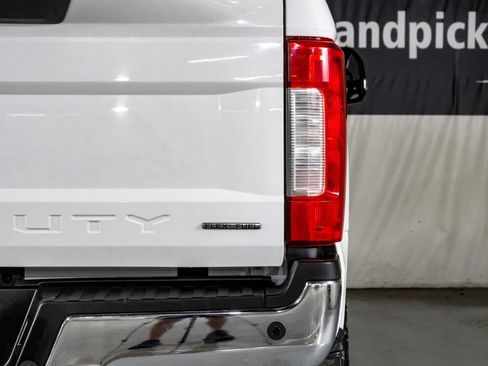 Used 2017 Ford F250 XLT w/ XLT Value Package AWD/4WD image 41