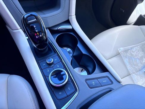 Used 2024 Cadillac XT5 Premium Luxury image 25