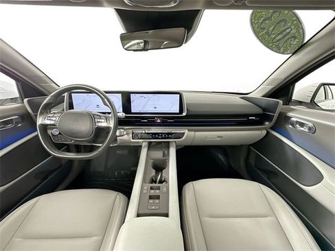 Used 2023 Hyundai Ioniq 6 SEL image 4