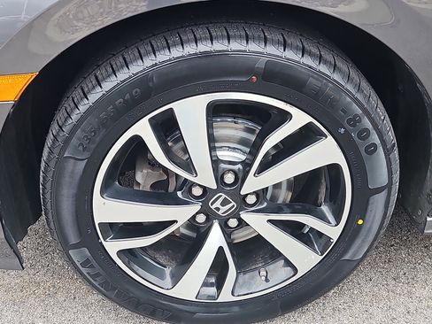 Used 2018 Honda Odyssey Elite image 4