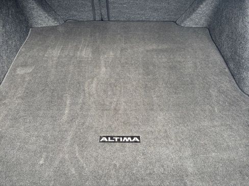Used 2025 Nissan Altima 2.5 SV FWD image 31