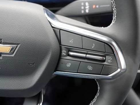 New 2026 Chevrolet Equinox EV LT FWD image 12