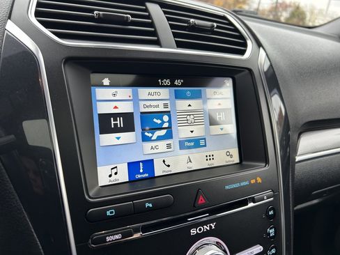 Used 2018 Ford Explorer Sport w/ Equipment Group 401A image 22