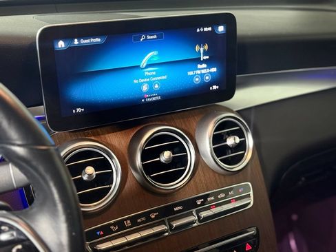 Used 2021 Mercedes-Benz GLC 300 4MATIC image 14