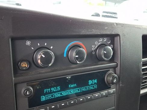 Used 2024 GMC Savana 2500 w/ Driver Convenience Package RWD image 15