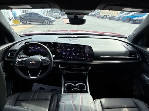 Used 2025 Chevrolet Traverse High Country w/ LPO, Floor Liner Package FWD image 20