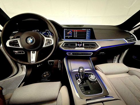 Used 2023 BMW X5 xDrive40i w/ M Sport Package AWD/4WD image 14