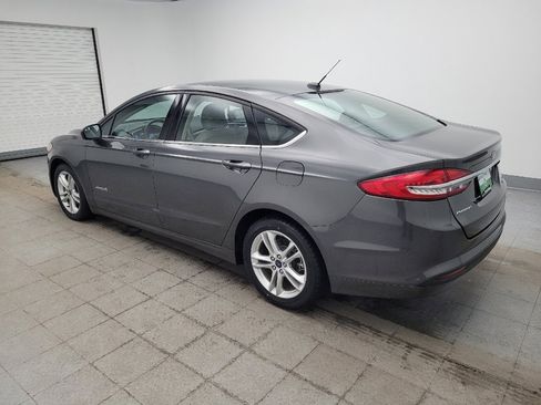 Used 2018 Ford Fusion S image 3