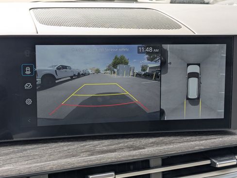 Used 2025 Hyundai Santa Fe Limited image 26