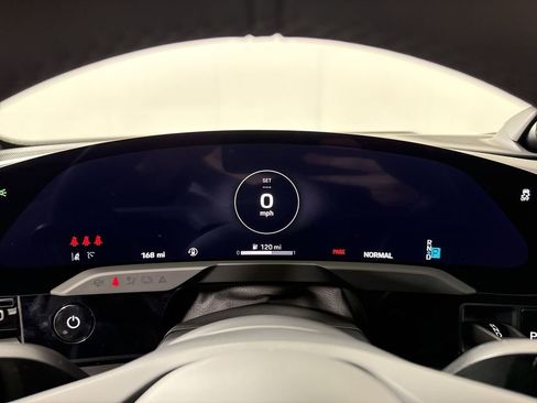 New 2025 Porsche Taycan 4S AWD/4WD image 37