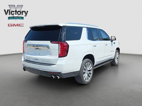 Used 2021 GMC Yukon Denali w/ Denali Premium Package AWD/4WD image 18