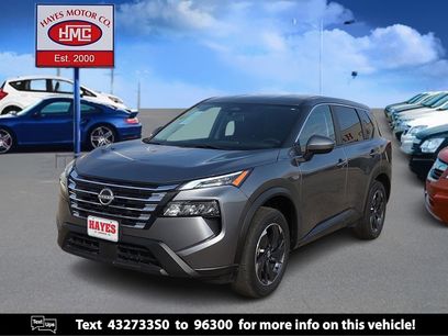 Used 2024 Nissan Rogue SV