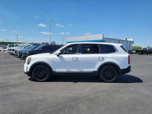 Used 2022 Kia Telluride SX w/ SX Prestige Package image 14