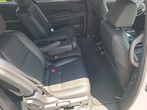 Used 2023 Honda Odyssey Sport image 16