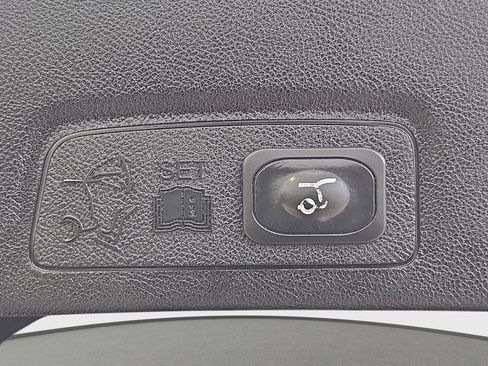 Used 2017 Lincoln MKC Reserve AWD/4WD image 13