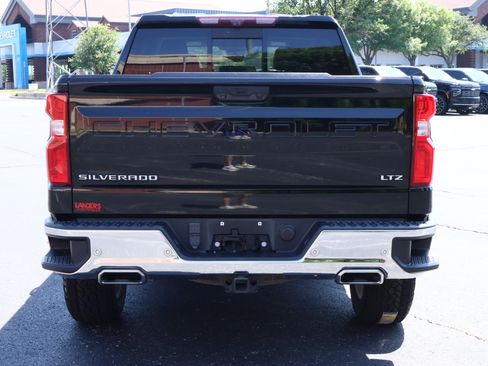 Used 2022 Chevrolet Silverado 1500 LTZ AWD/4WD image 30