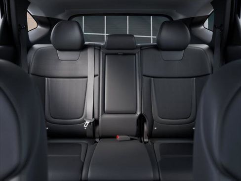 New 2025 Hyundai Tucson Limited image 12