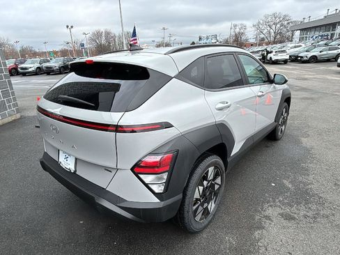 Used 2025 Hyundai Kona SEL AWD/4WD image 7