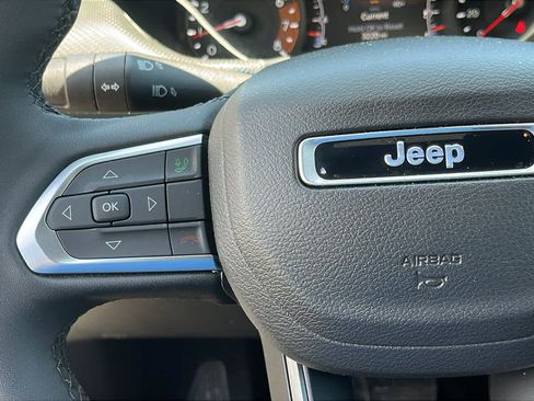 New 2026 Jeep Compass Latitude w/ Sun and Sound Group AWD/4WD image 12