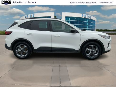 Used 2025 Ford Escape ST-Line w/ Tech Pack #1 image 4