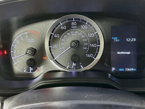 Used 2020 Toyota Corolla LE FWD image 18