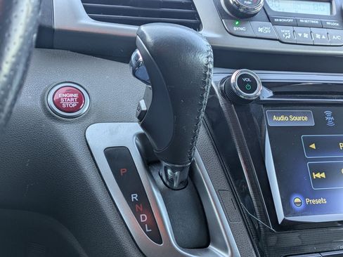 Used 2016 Honda Odyssey Touring image 17