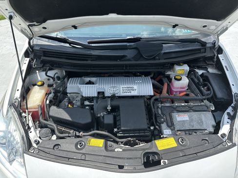 Used 2012 Toyota Prius Three FWD image 34