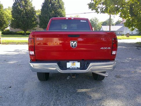Used 2018 RAM 2500 Tradesman w/ Chrome Appearance Group AWD/4WD image 4