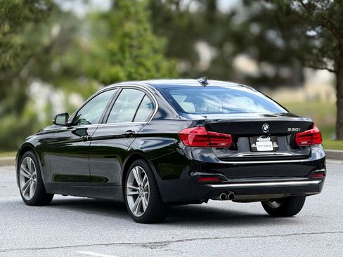 Used 2018 BMW 330i Sedan RWD image 8